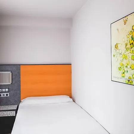 Faranda Pathos Gijon, Ascend Collection מלון 3*