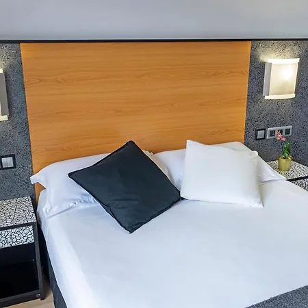 Faranda Pathos Gijon, Ascend Collection 3*