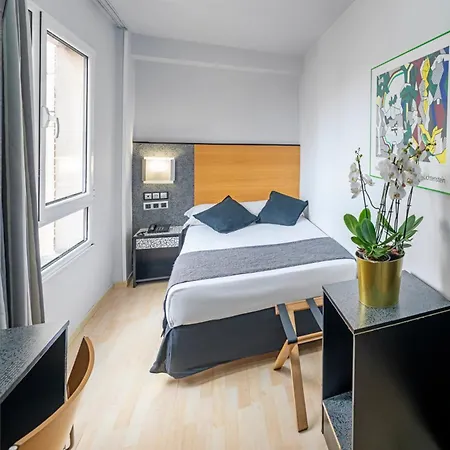 Faranda Pathos Gijon, Ascend Collection Szálloda 3*