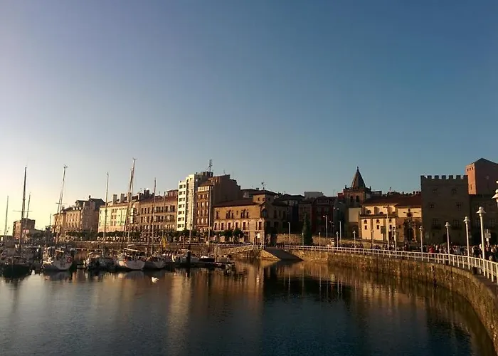 Faranda Pathos Gijon, Ascend Collection