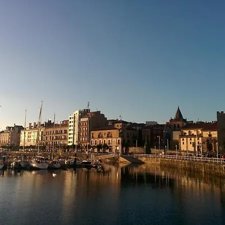 Faranda Pathos Gijon, Ascend Collection